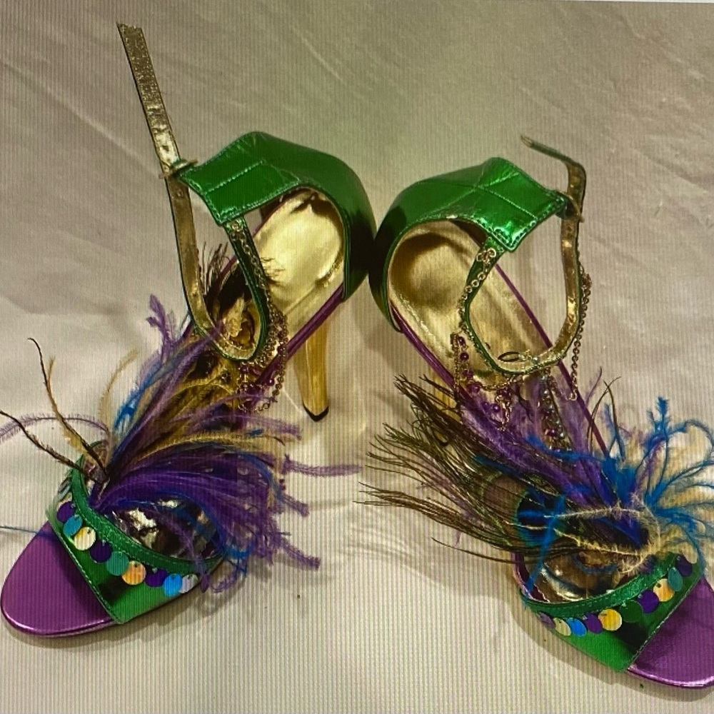 ELLIE Women Sequin Feather Beaded Spikes 5” Heel…. NEW SZ 8 Mardi Gras Fab